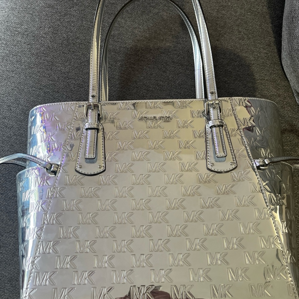 Michael Kors Shiny Silver Tote